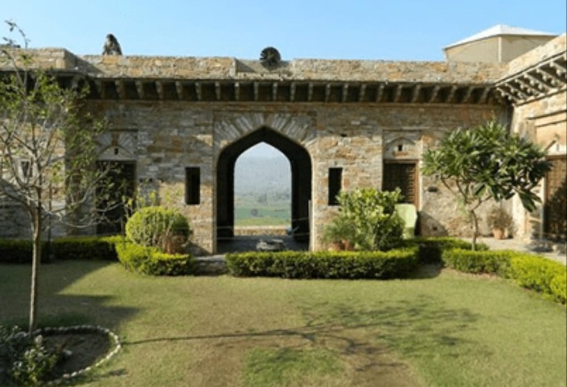 Hotel Fort Dadhikar, Alwar