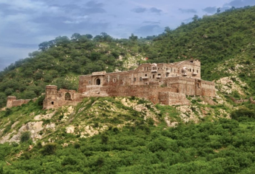 Hotel Fort Dadhikar, Alwar