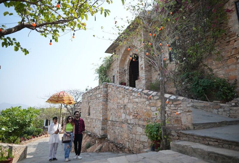 Hotel Fort Dadhikar, Alwar