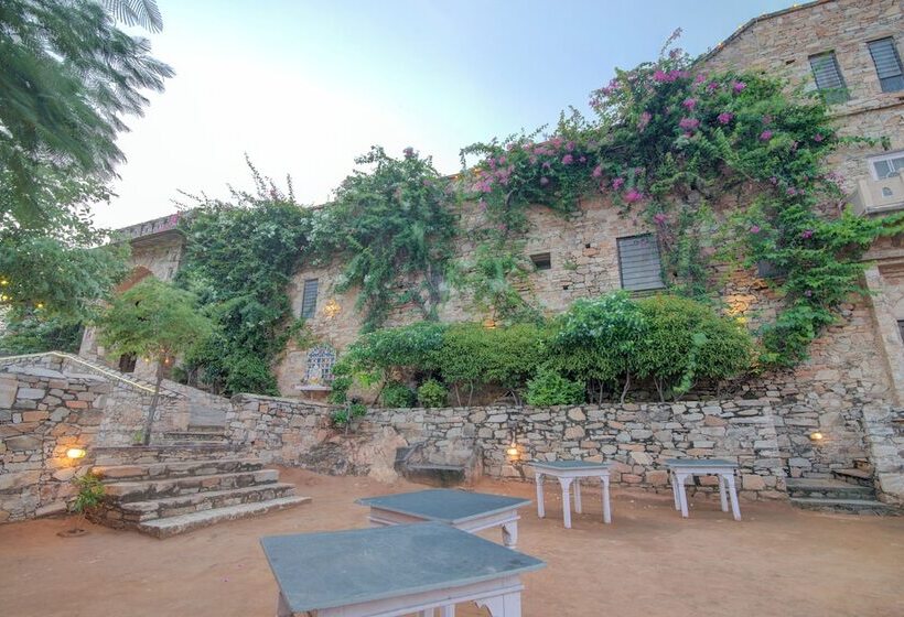 Hotel Fort Dadhikar, Alwar