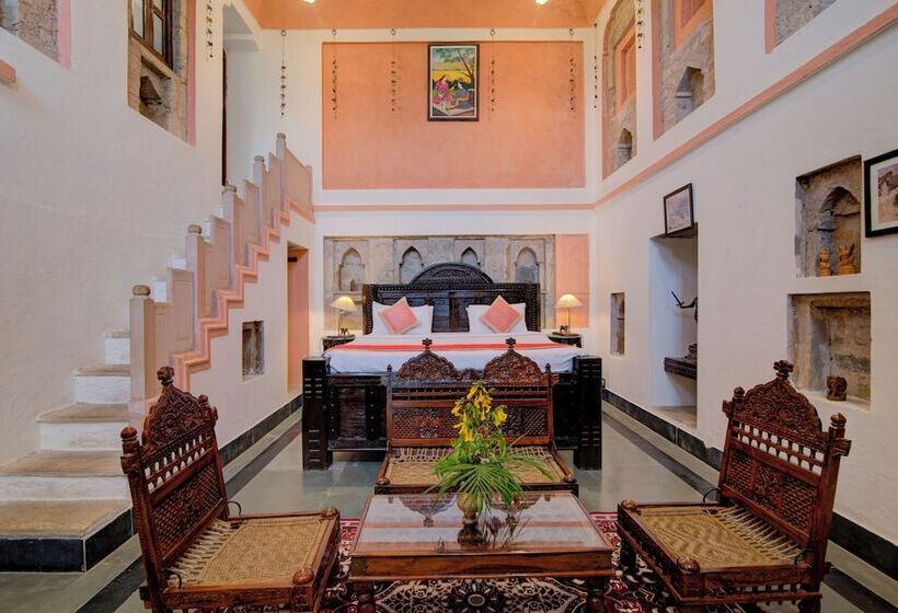 Hotel Fort Dadhikar, Alwar