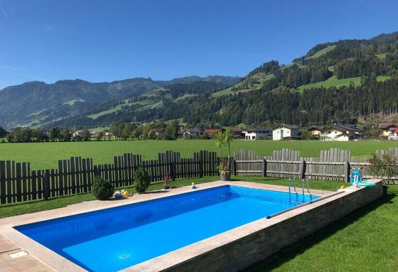 هتل Urlaub Am Bauernhof Rothof