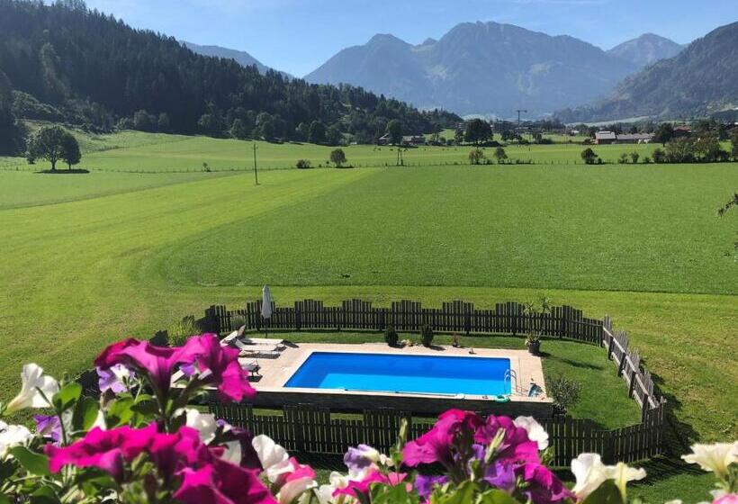 هتل Urlaub Am Bauernhof Rothof