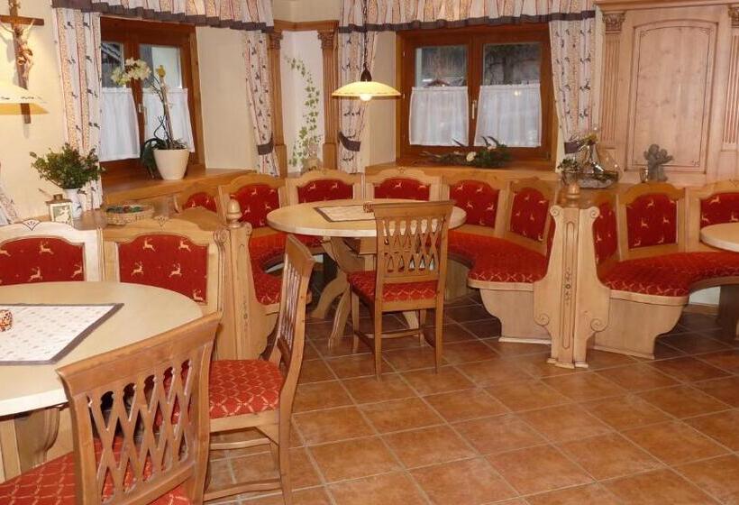 هتل Urlaub Am Bauernhof Rothof