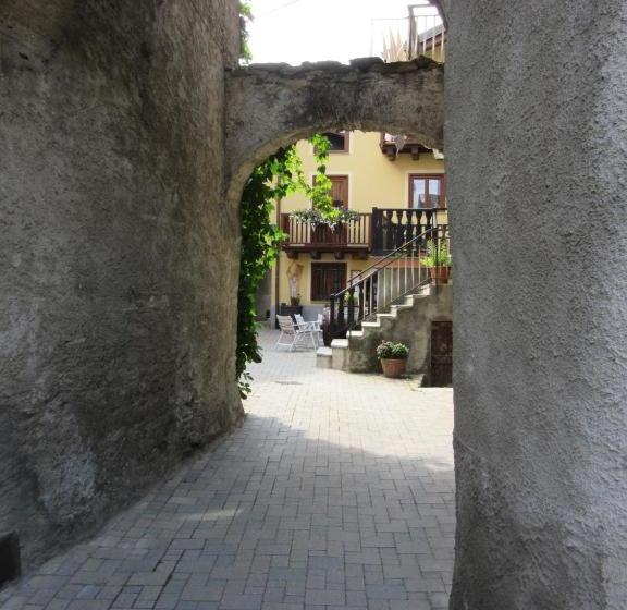 بنسيون Affittacamere Al Cantoun