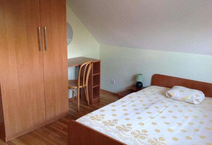 پانسیون Birutes Apartments