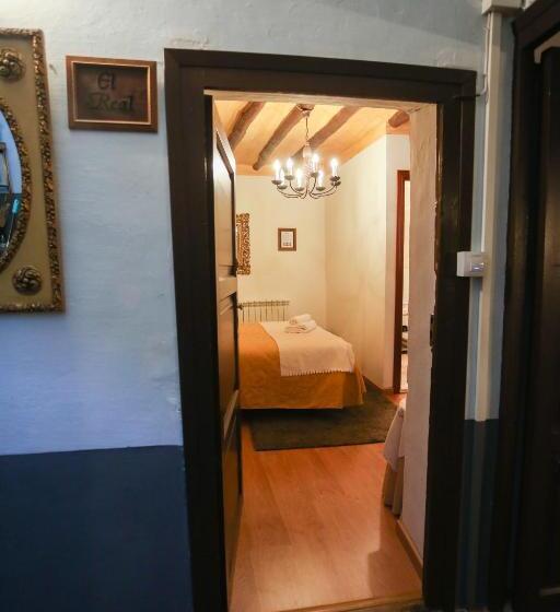 بنسيون Casa Rural La Casona