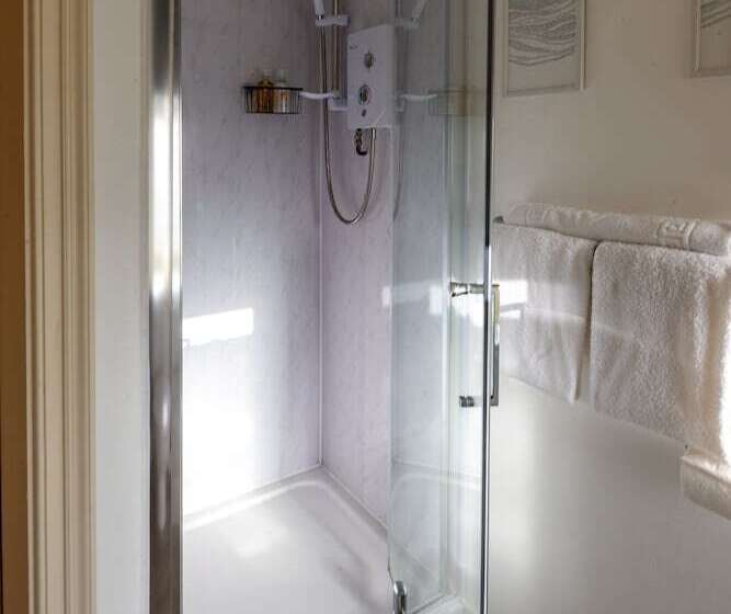 بنسيون Castle Court