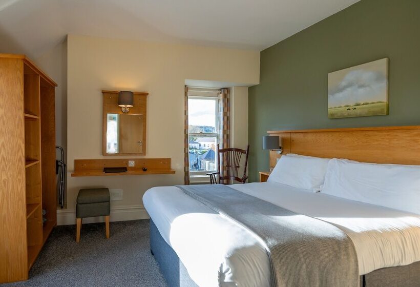 بنسيون Castle Court