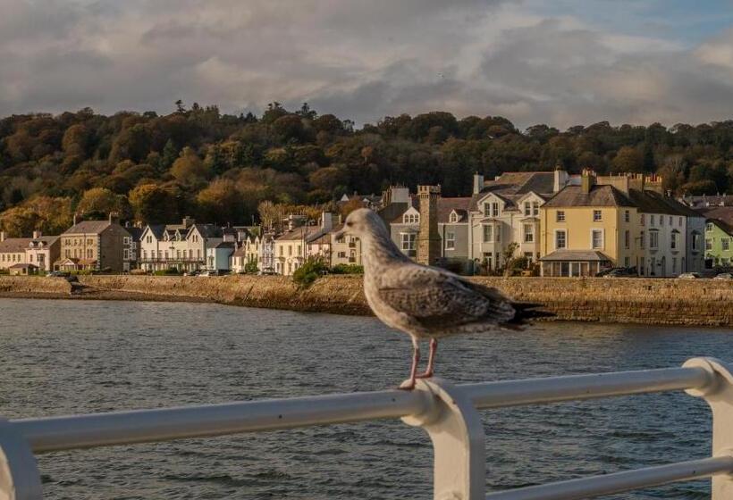 بنسيون Castle Court