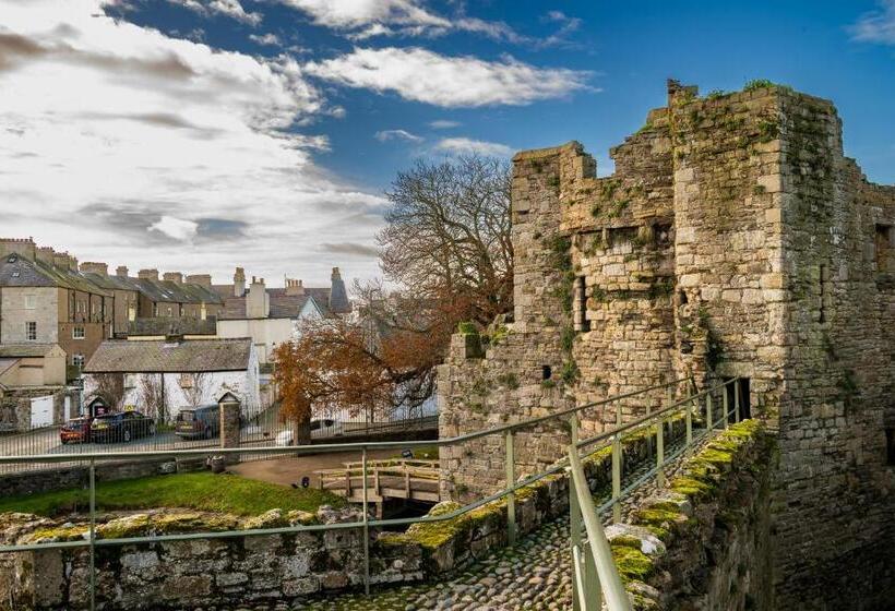 膳宿费 Castle Court