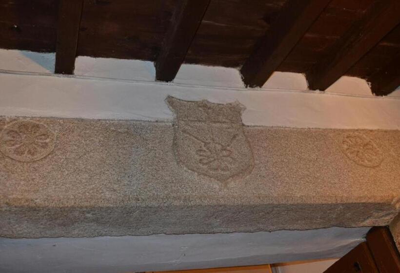 פנסיון El Escudo De Calatrava
