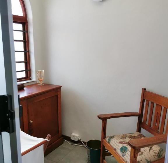 膳宿费 Green Gables Guest House Strand