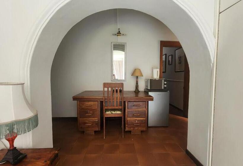 بنسيون Green Gables Guest House Strand