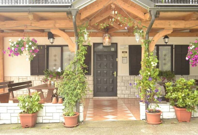 پانسیون Guest House Kmečki Hram Fortuna