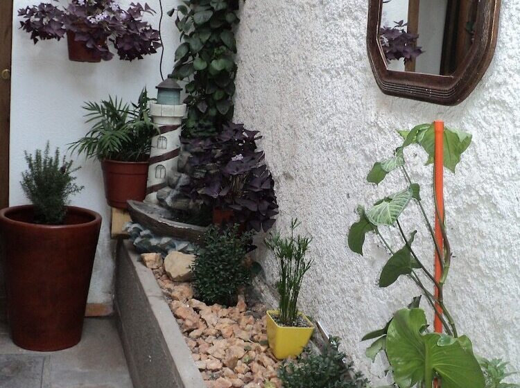 Пансион Hostal Casa Familia