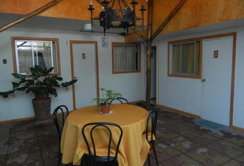 Пансион Hostal Casa Familia