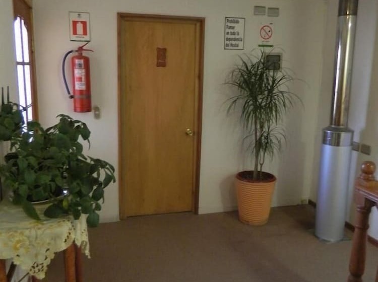 Пансион Hostal Casa Familia