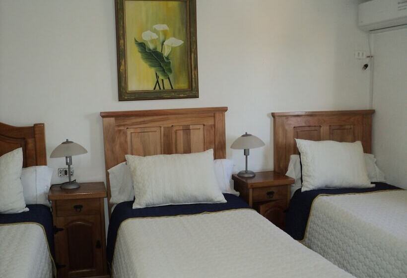 Пансион Hostal Casa Familia