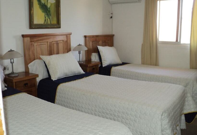 Пансион Hostal Casa Familia