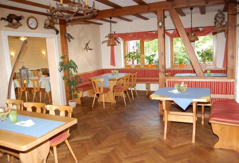 펜션 Landgasthof Jägerstübchen