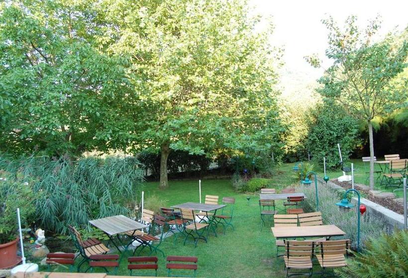 펜션 Landgasthof Jägerstübchen