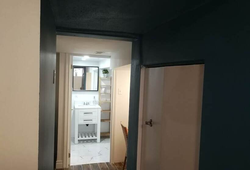 پانسیون Margie Townhome Suites