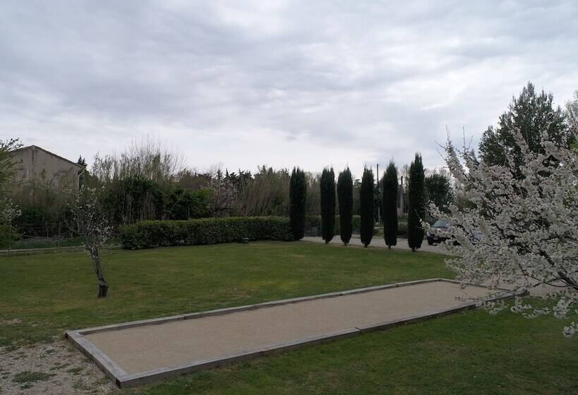 膳宿费 Mas Seraphin