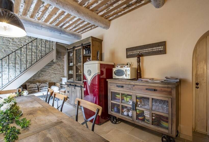 膳宿费 Mas Seraphin