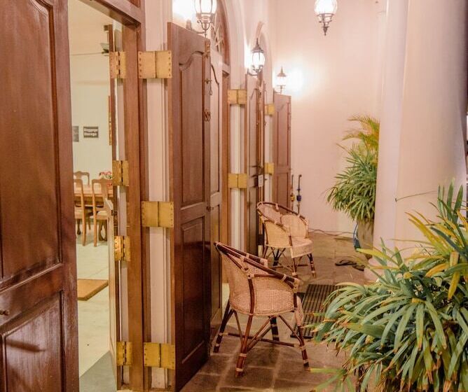 ペンション Muhsin Villa   Galle Fort