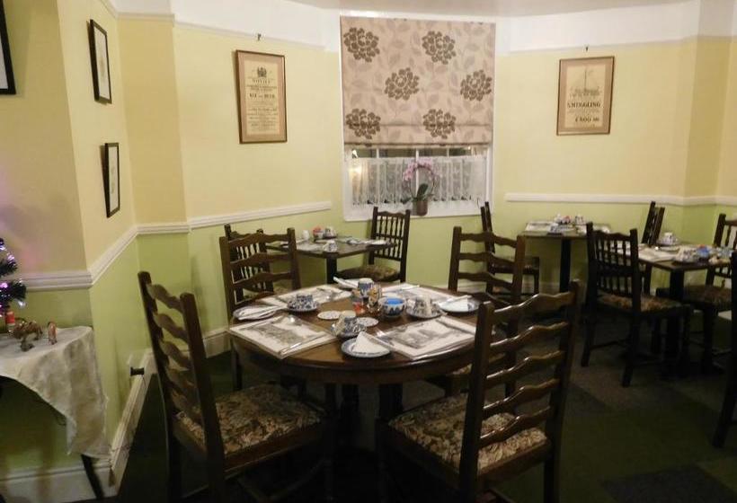 بنسيون Somerton Guest House