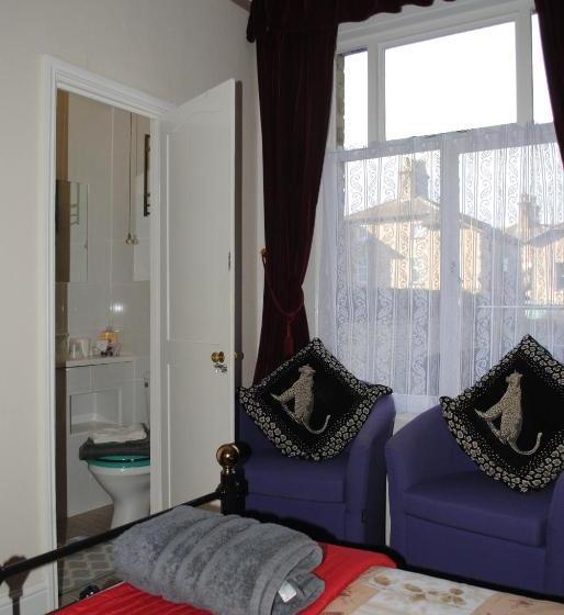 بنسيون Somerton Guest House