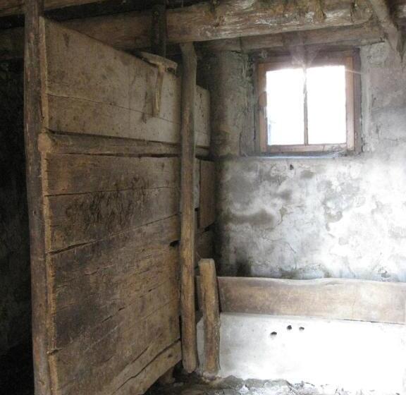 膳宿费 Stalut Das Puestines