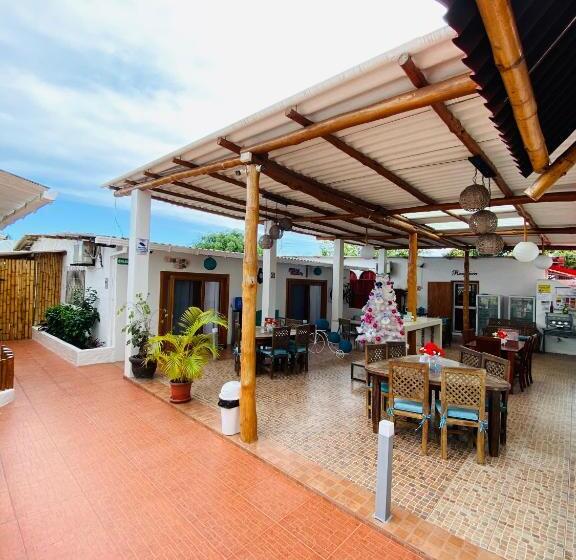 پانسیون Zurisadai