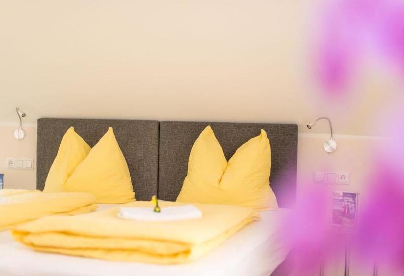 צימר Ferienwohnungen Und Zimmer Yassi