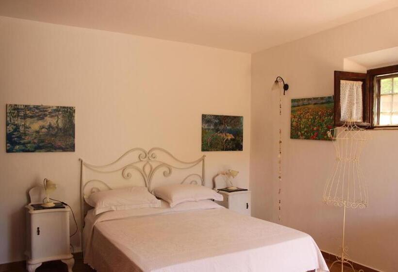 ホテル Agriturismo La Lecciola