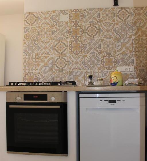 ホテル Agriturismo La Lecciola