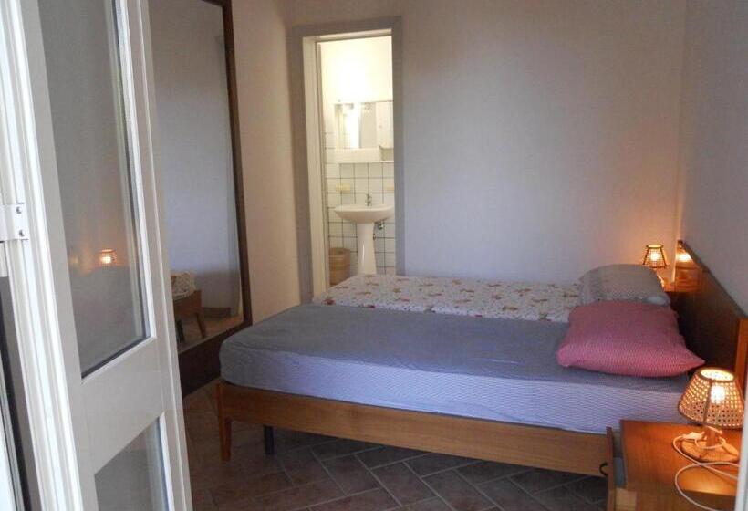 בית מלון כפרי Agriturismo Specchiarussa