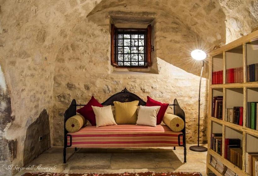 Отель Il Borgo Dell Arcangelo