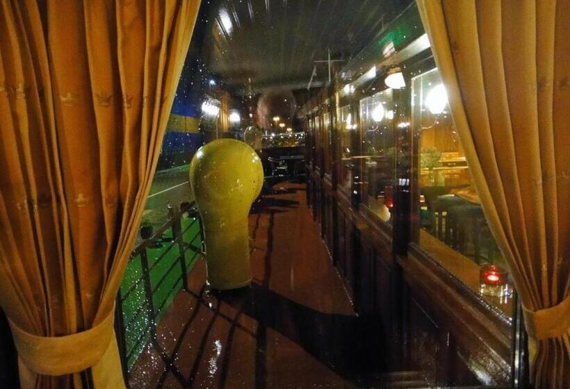 호텔 Kapitein Anna