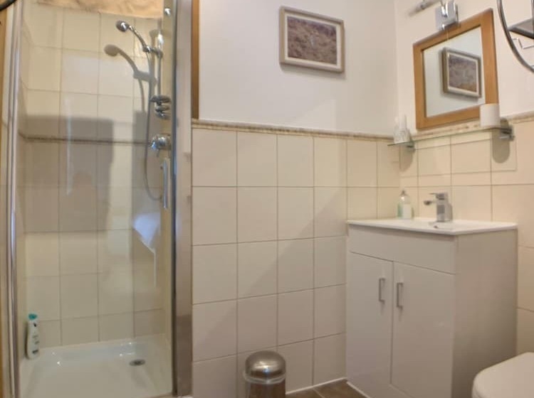 Пансион Ewich House B&b