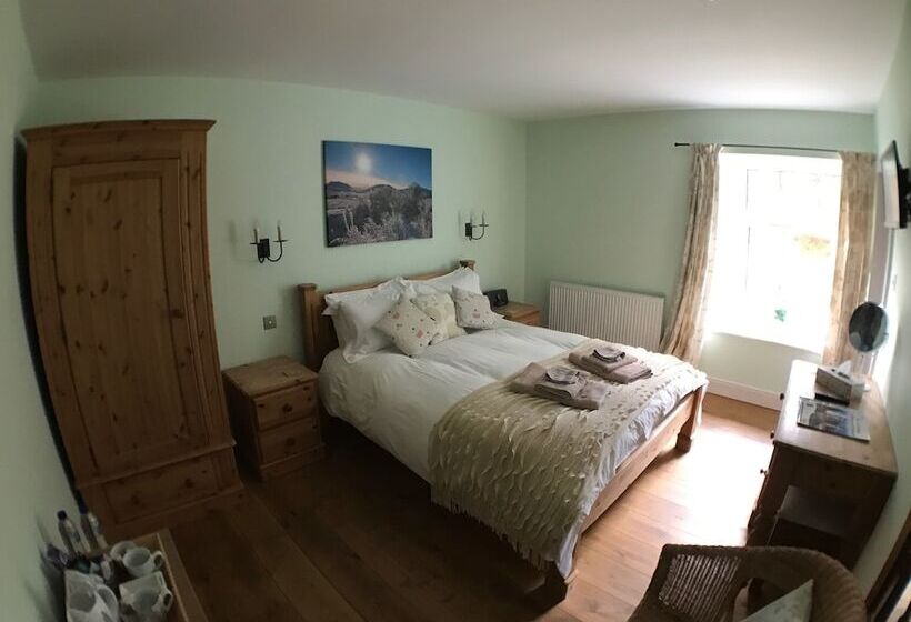 Пансион Ewich House B&b