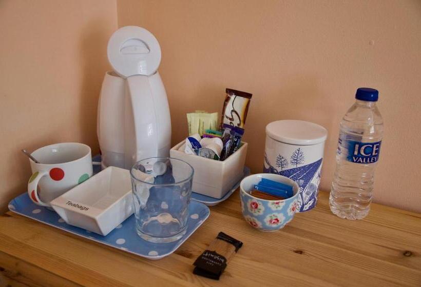 Пансион Ewich House B&b