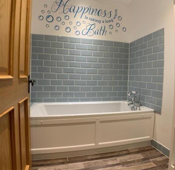 Пансион Ewich House B&b