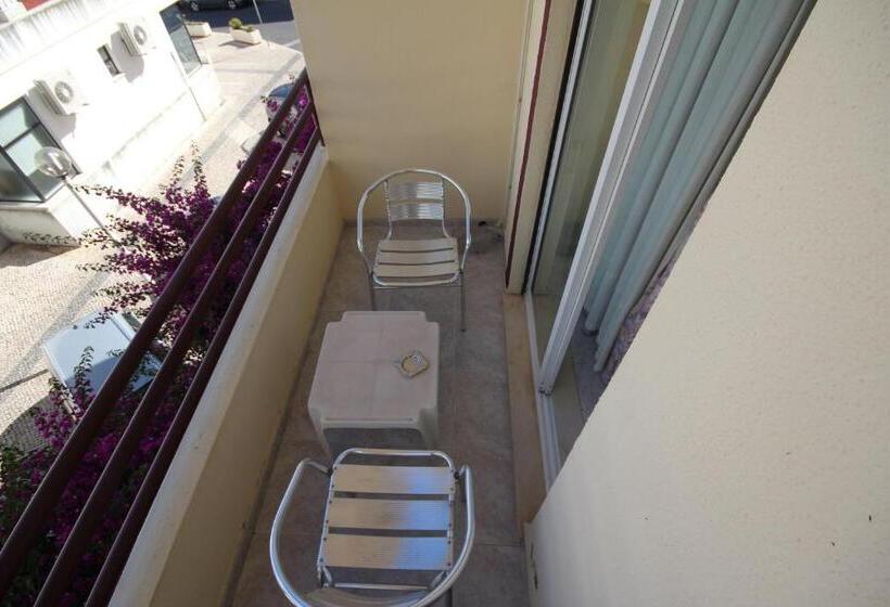 פנסיון Hospedaria Buganvilia Alvor