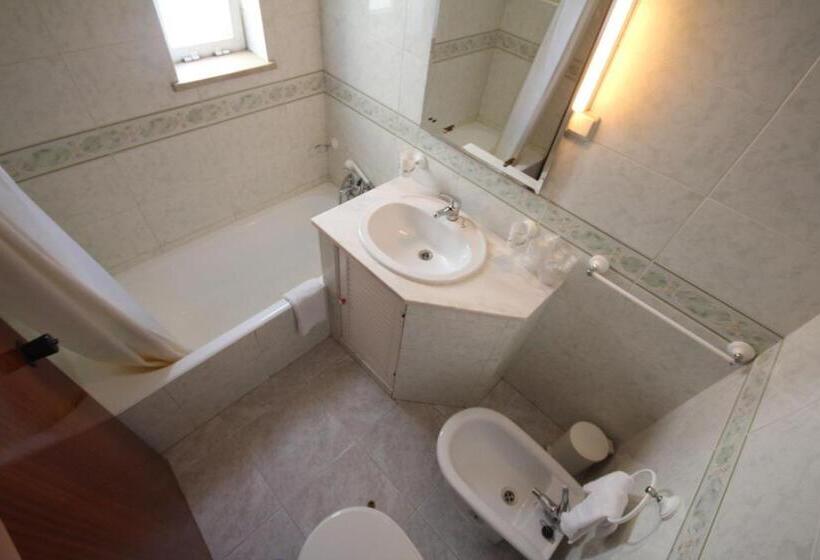 פנסיון Hospedaria Buganvilia Alvor