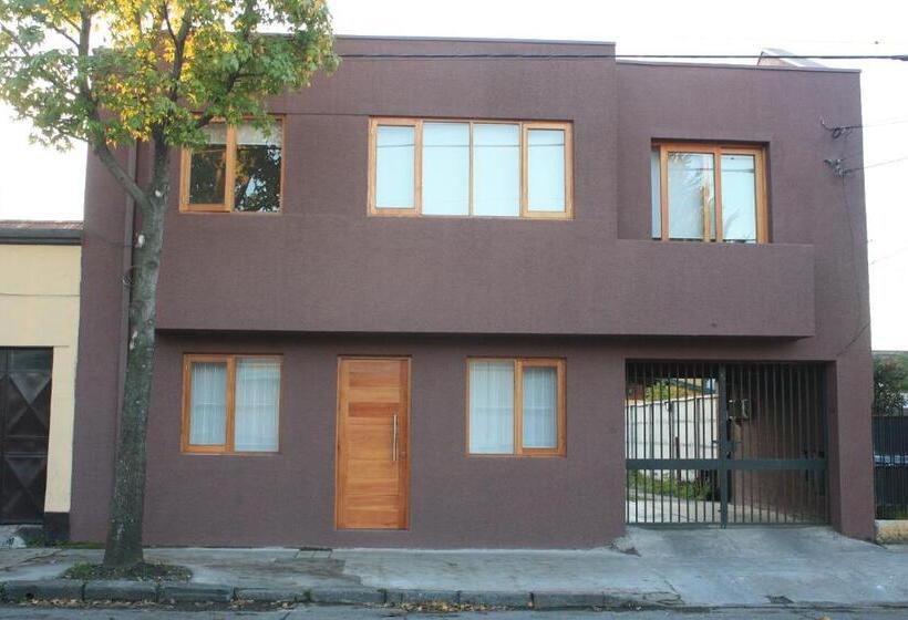 بنسيون Hostal Buró