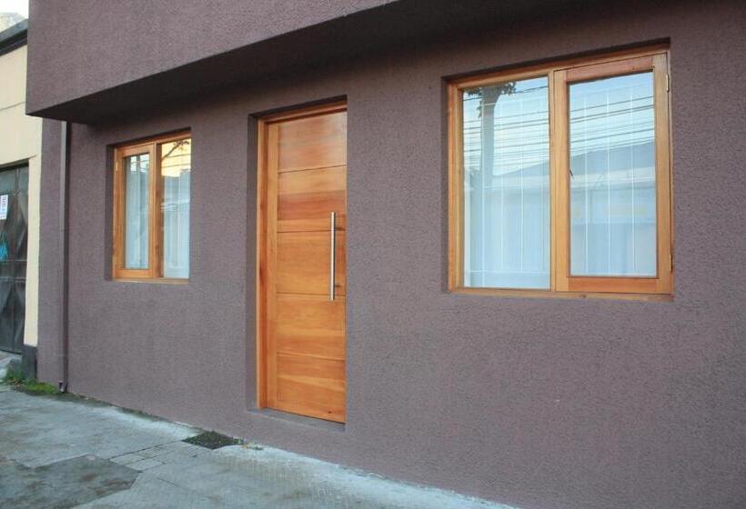 بنسيون Hostal Buró