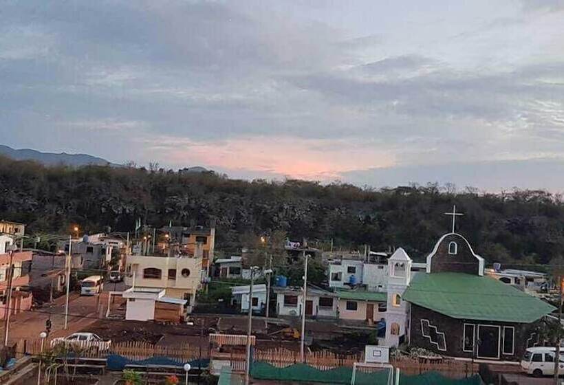 پانسیون Hostal Casa Cascada