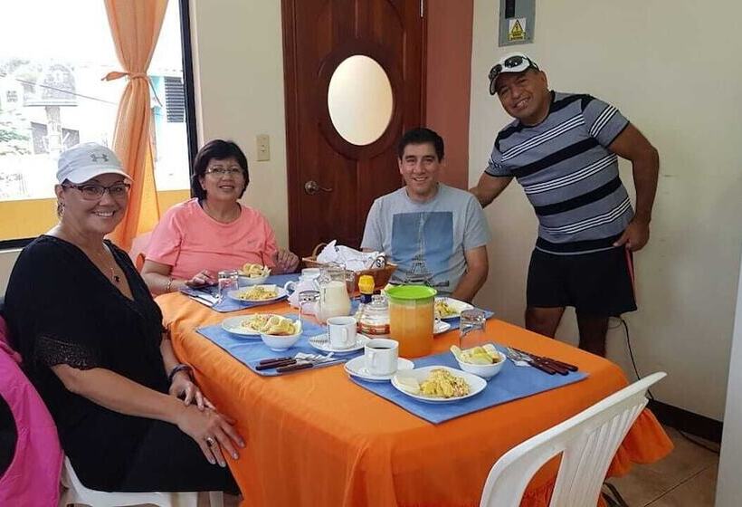 פנסיון Hostal Casa Cascada